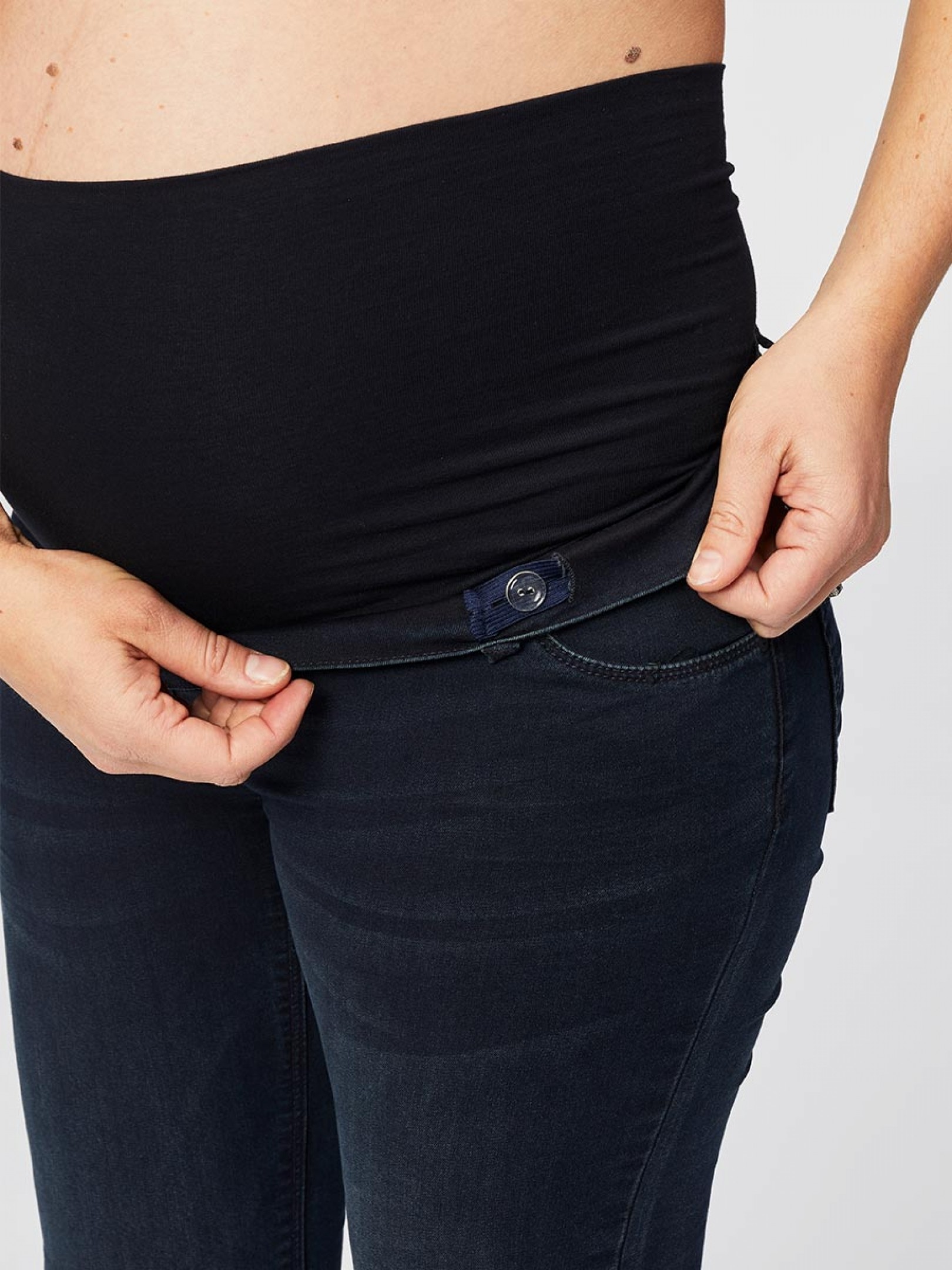 maternity jeans 32
