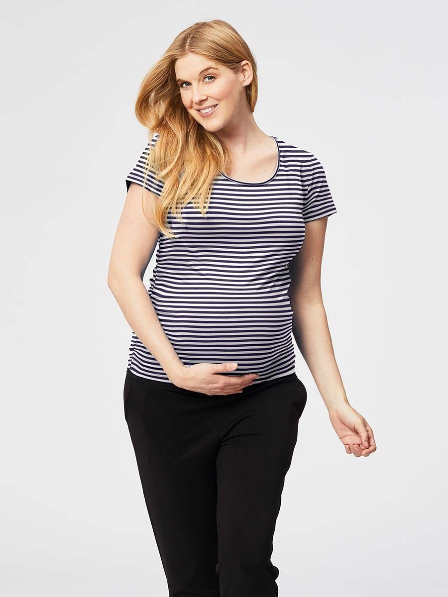 strudel maternity tee