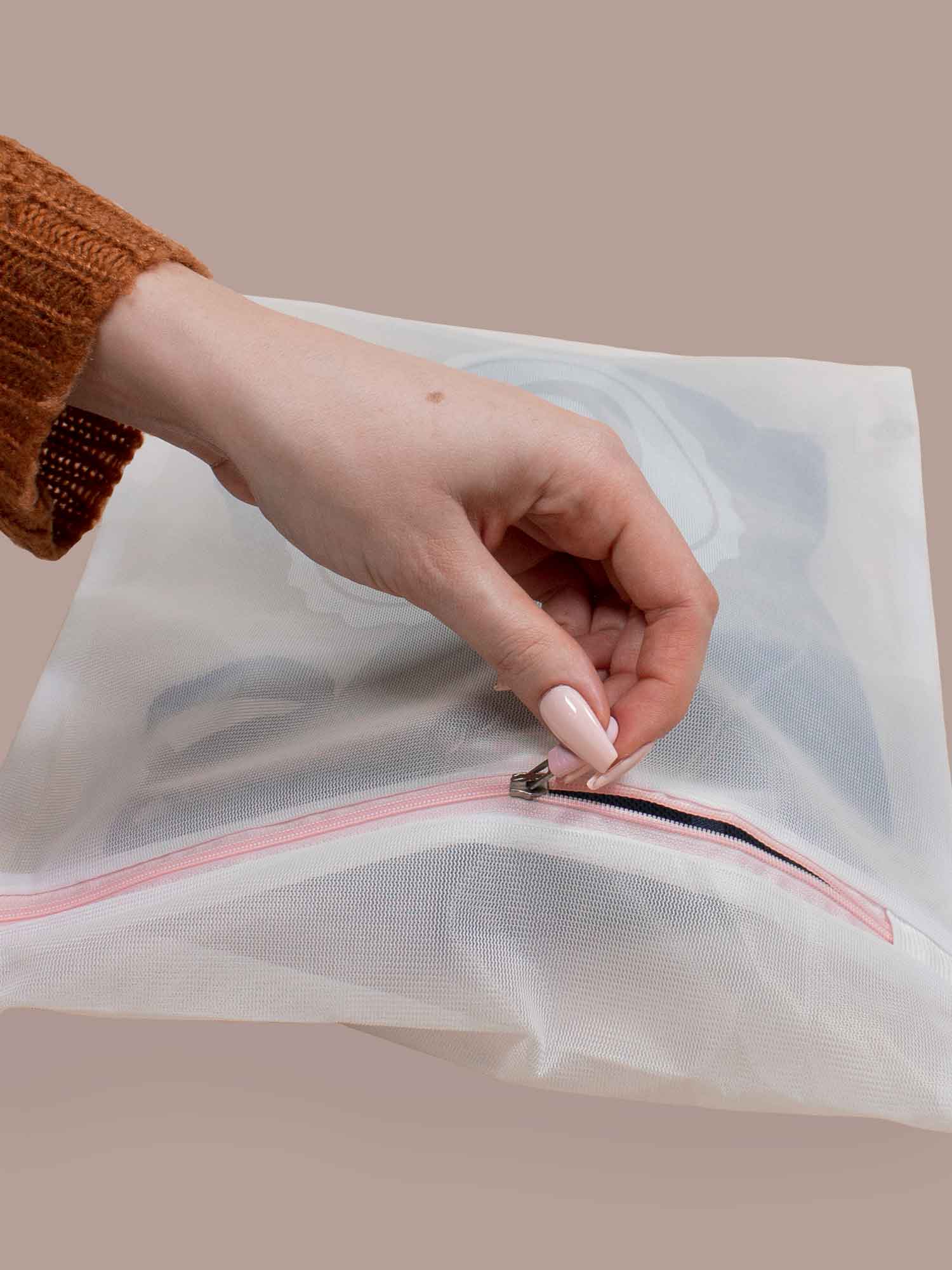 lingerie washbag