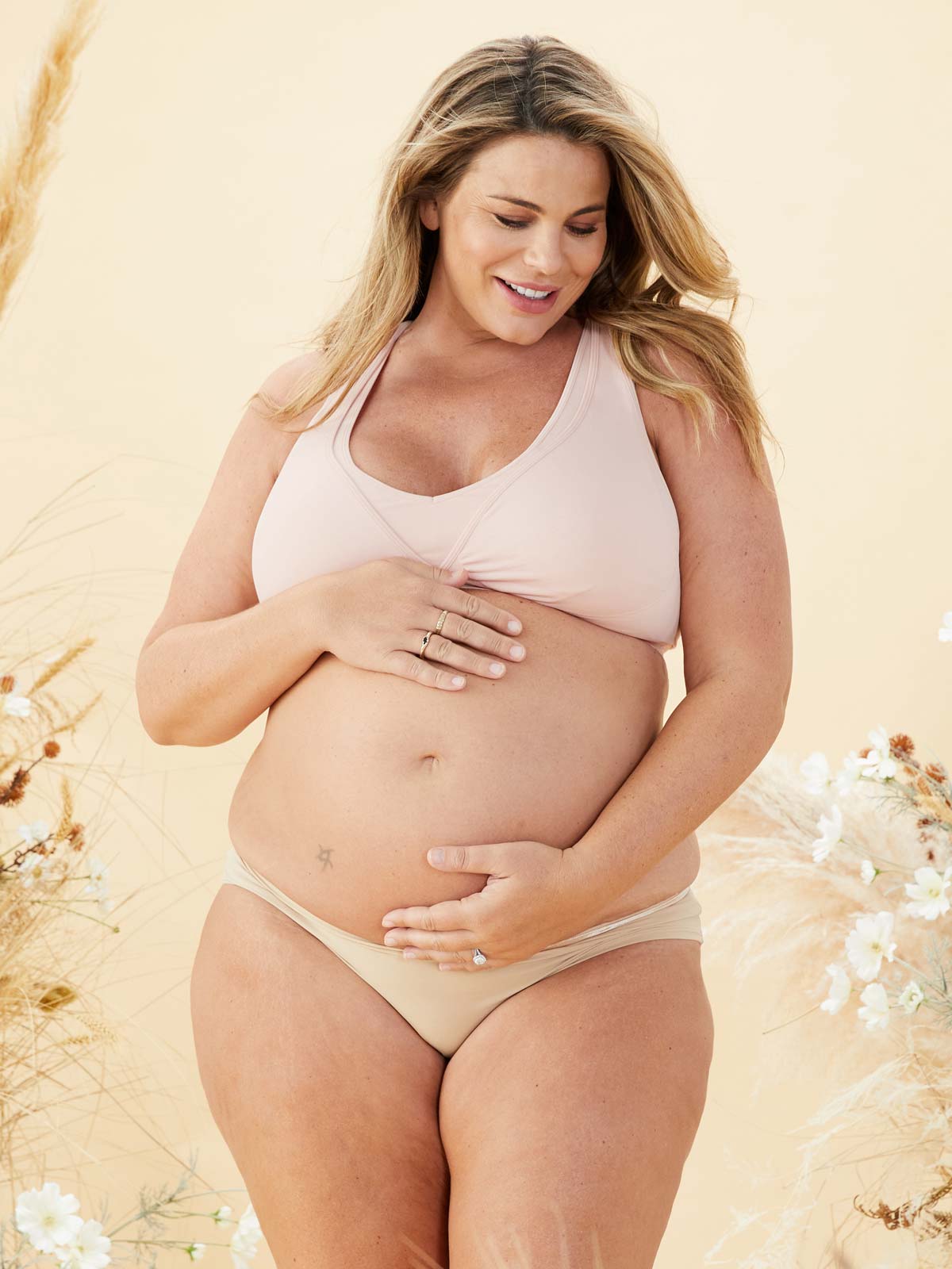 lotus pumping bra blush