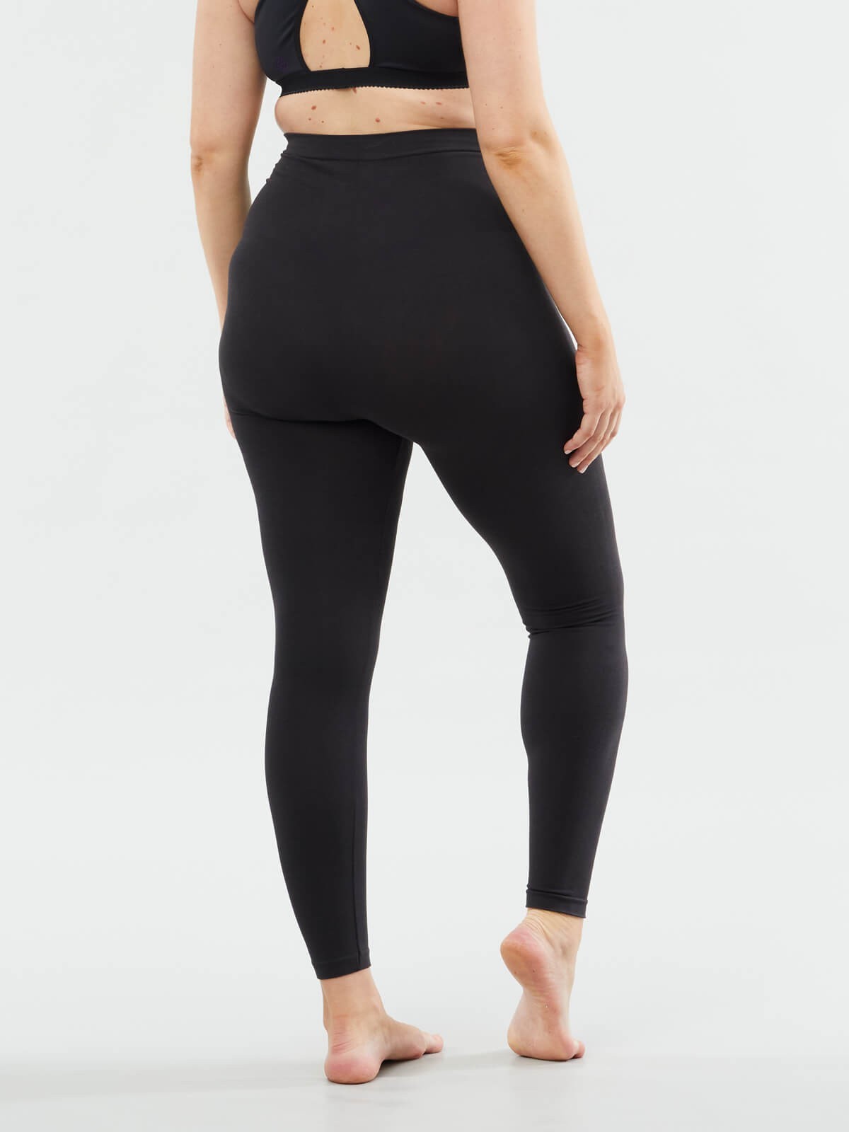 Single Arrow Legging Shake / Black / Chantilly