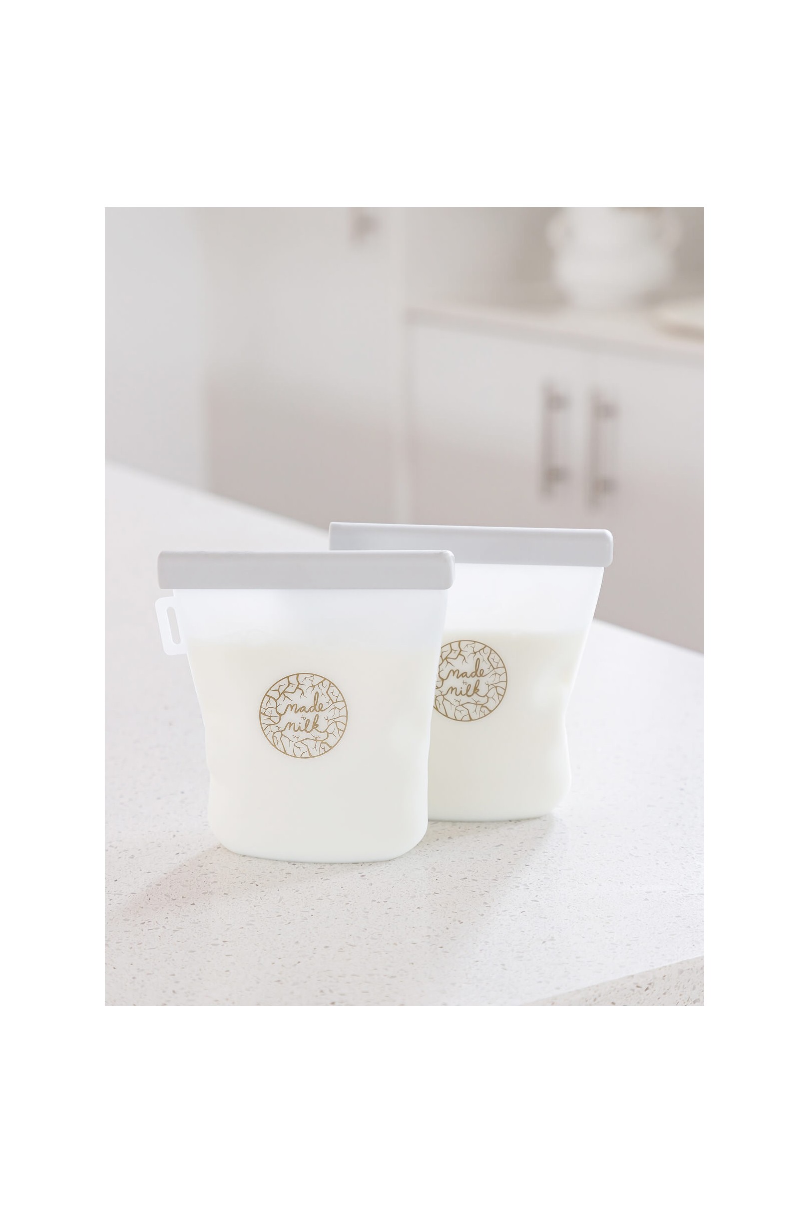 https://assets.cakematernity.com/13747-zoom/reusable-breastmilk-storage-bags.jpg