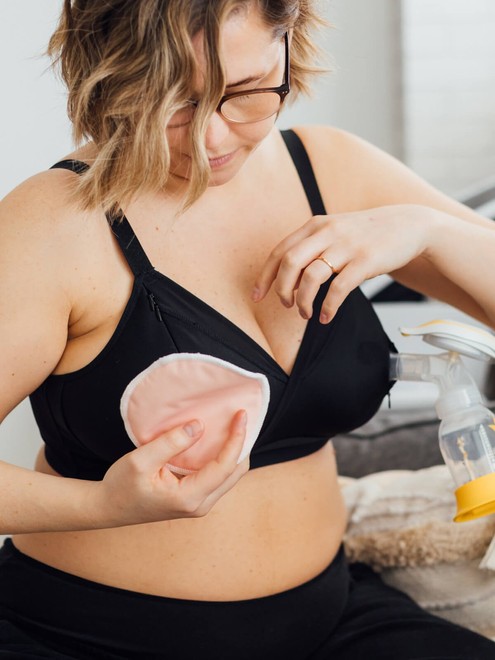 Haakaa Hands-Free Breast Pump Bra - Black - Midwives and Mothers Australia
