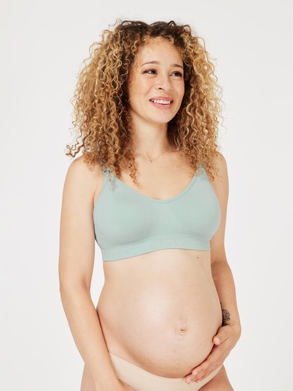 4 soft cup maternity nursing bras H &M, Gilligan O’Malley, & Kathy