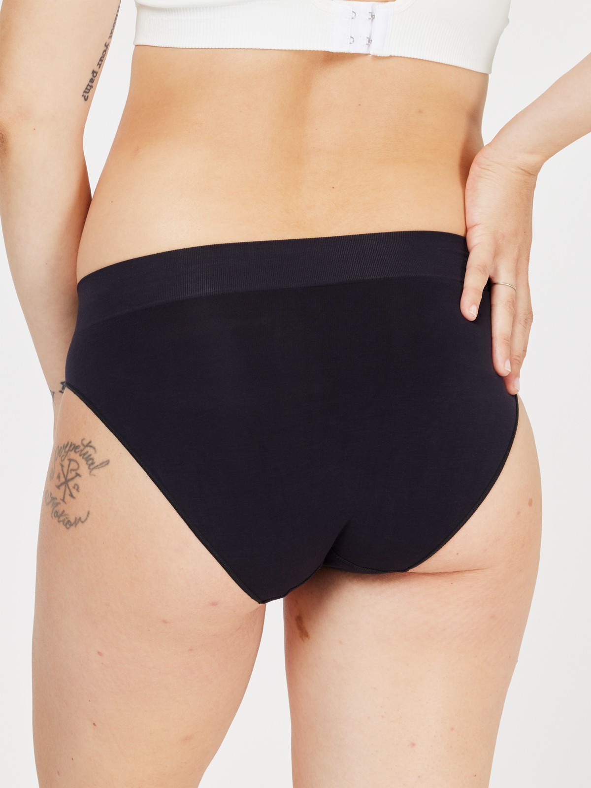 peaches bikini brief - black