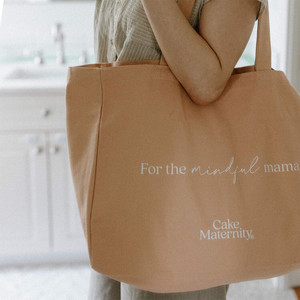 extra wide tote size