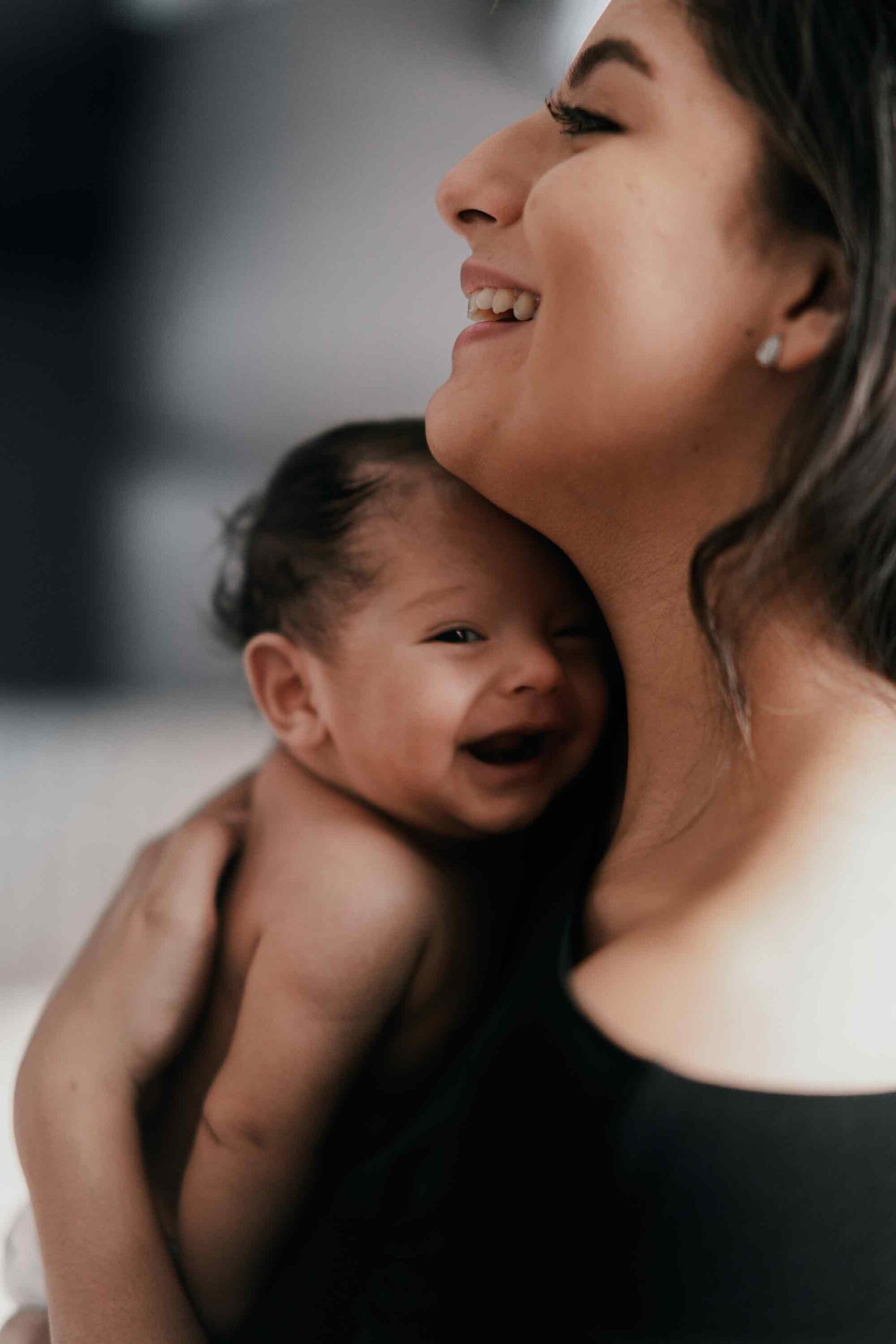 breastfeeding memes; Image by Raul Angel on Unsplash
