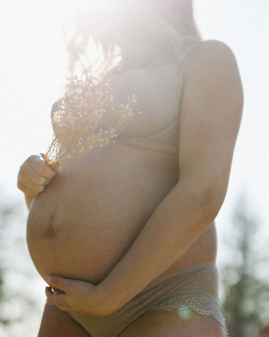 Cake Maternity Guest Post: 5 ways you can support a breastfeeding Mama -  LoveRosiee Blog