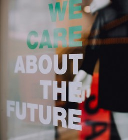 10 Reasons to Avoid Fast Fashion and Invest in Quality Pieces Instead