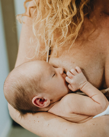 Breastfeeding Guide: How Often & How Much